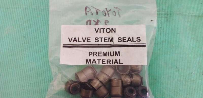 toyota quantum.hilux valve stem seal set.2kd motor
