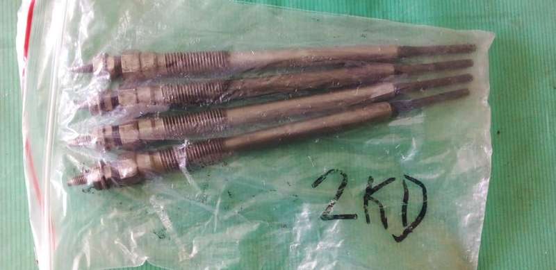 TOYOTA QUANTUM.HILUX 2KD MOTOR GLOW PLUG SET.