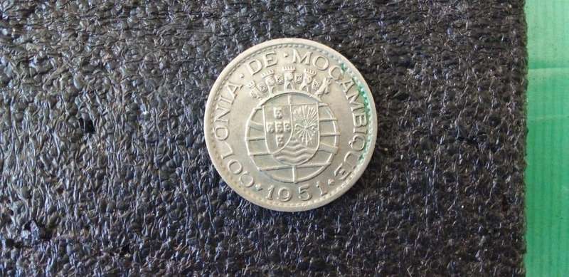 mozambique 1951 one escudo coin