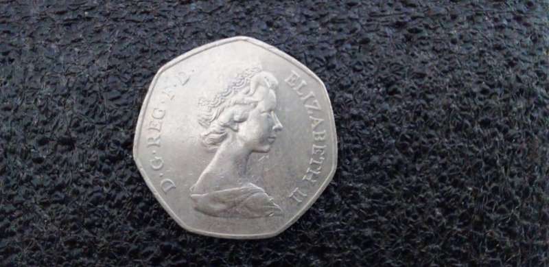 BRITISH 1973 50 PENCE COIN IN NICE CONDITION