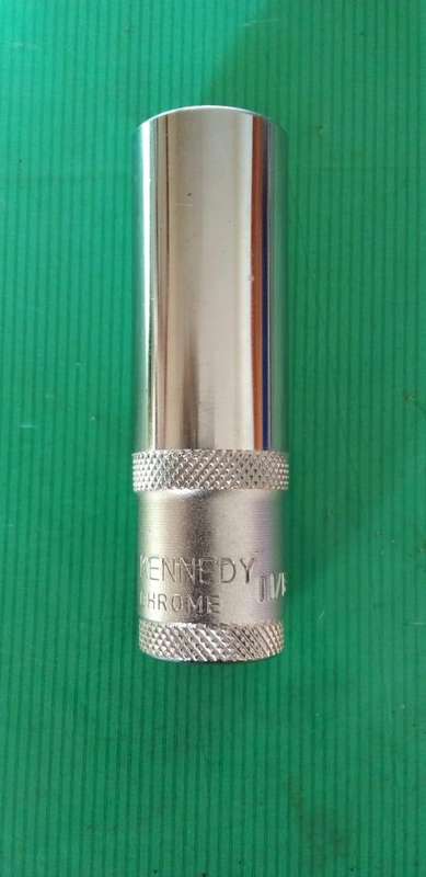 NEW KENNEDY 11/16 TUBE SOCKET 1/4" DRIVE.GOOD QUALITY