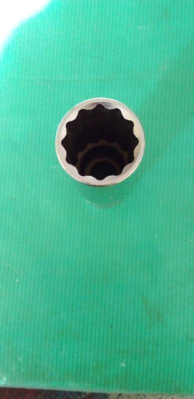 NEW KENNEDY 11/16 TUBE SOCKET 1/4" DRIVE.GOOD QUALITY