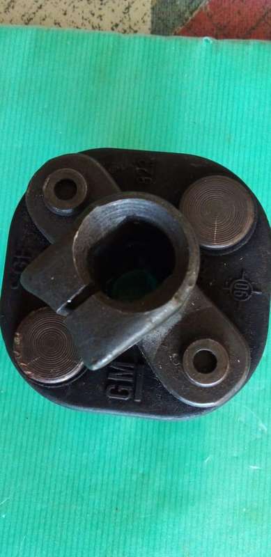 OLD GM AND OPEL STEERING COLUM COUPLING.