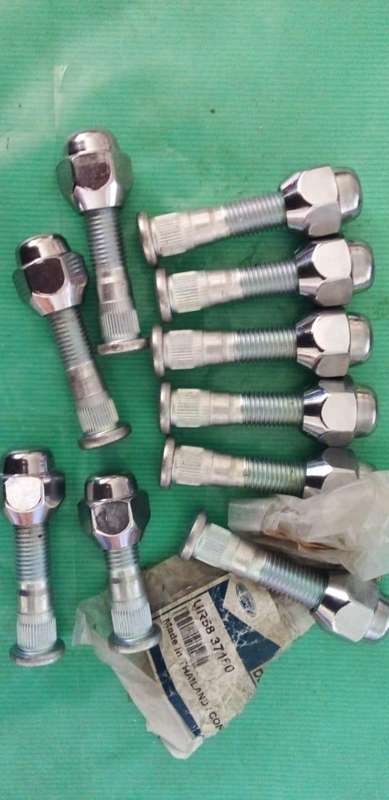 FORD RANGER WHEEL STUDS AND NUTS.
