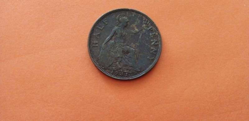 BRITISH 1931 HALF PENNY COIN as per image.