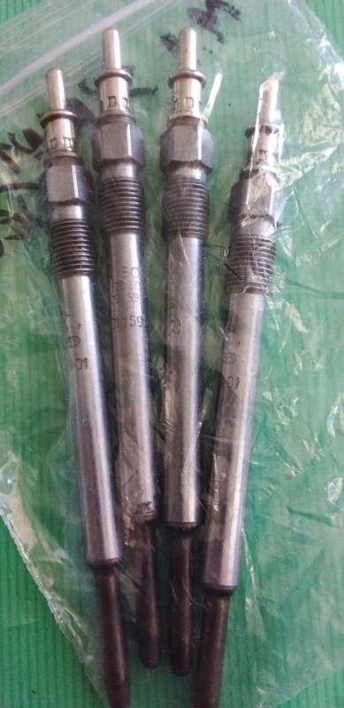 MERCEDES SPRINTER 2.7D OR C CLASS GLOW PLUGS.X4
