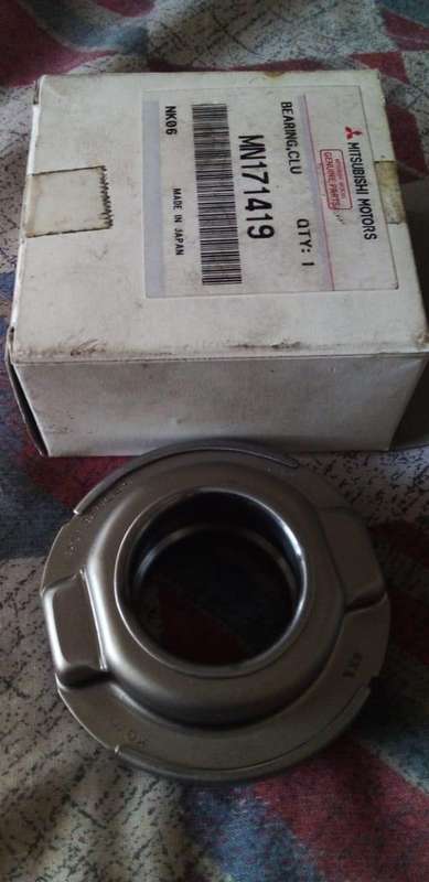 COLT 2 LITER 4G63 MOTOR GENUINE RELEASE BEARING.