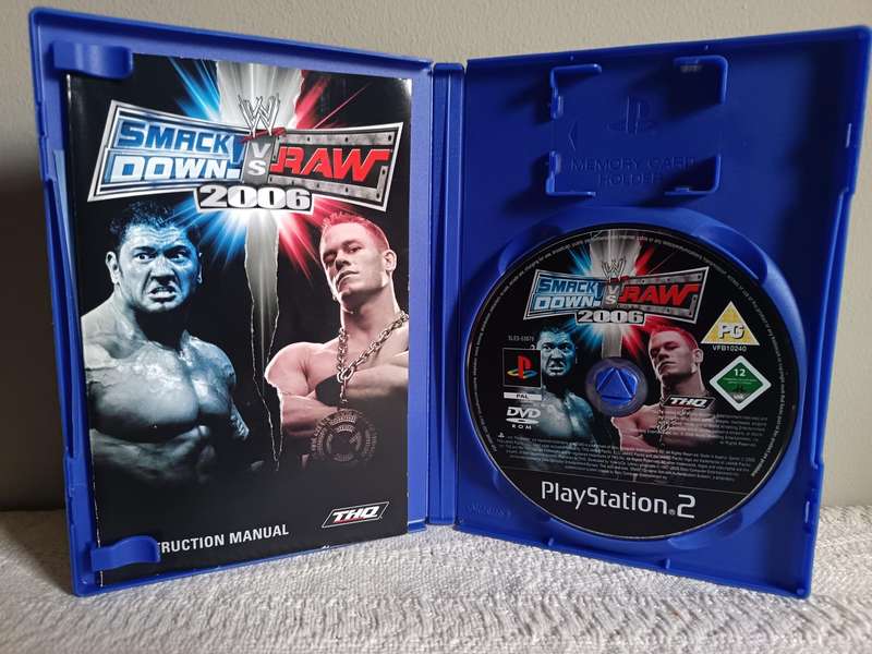 WWE SMACKDOWN VS RAW 2006 PS2