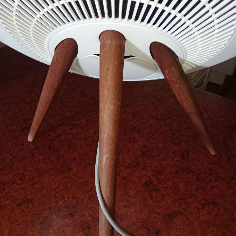 Bang & Olufsen BeoPlay A9 1st Gen like new. Rare 1st Gen