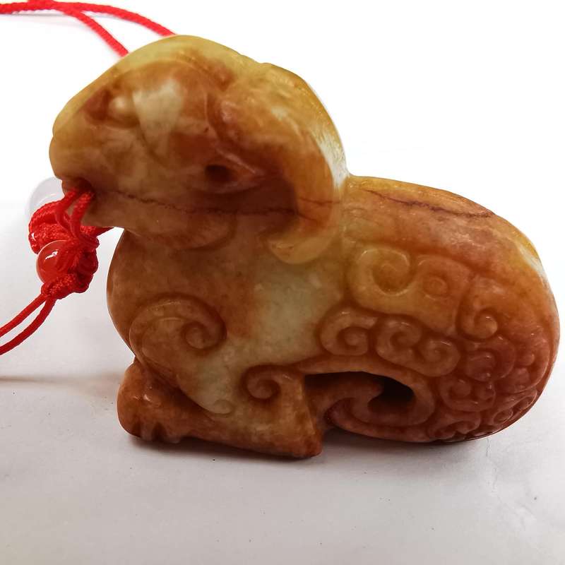 Antique Chinese Late 19th century Hotan jade carving