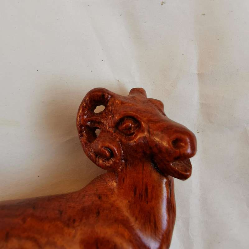 Eastern rosewood carving
