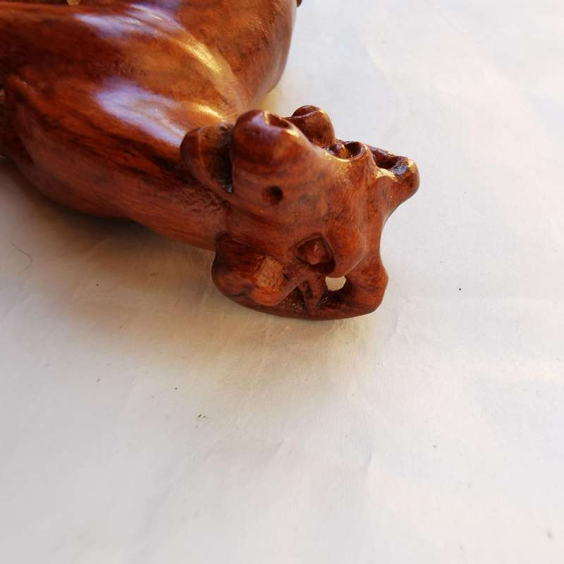 Eastern rosewood carving