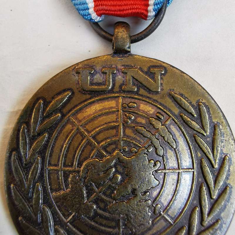 MEDAL LARGE UNITED NATIONS IN SERVICE OF PEACE