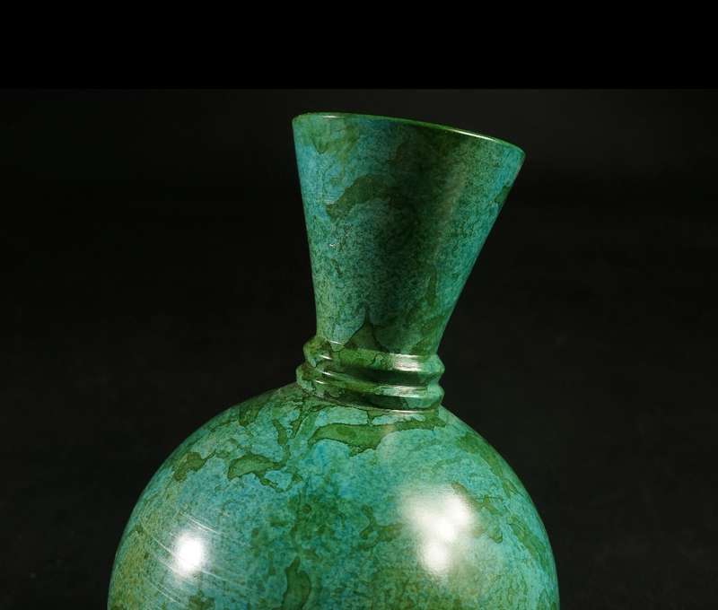 SOLID BRONZE ANTIQUE CHINESE VASE