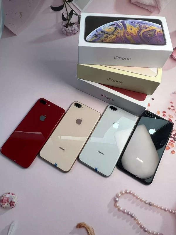 iPhone 8 Plus (64GB) Like NEW