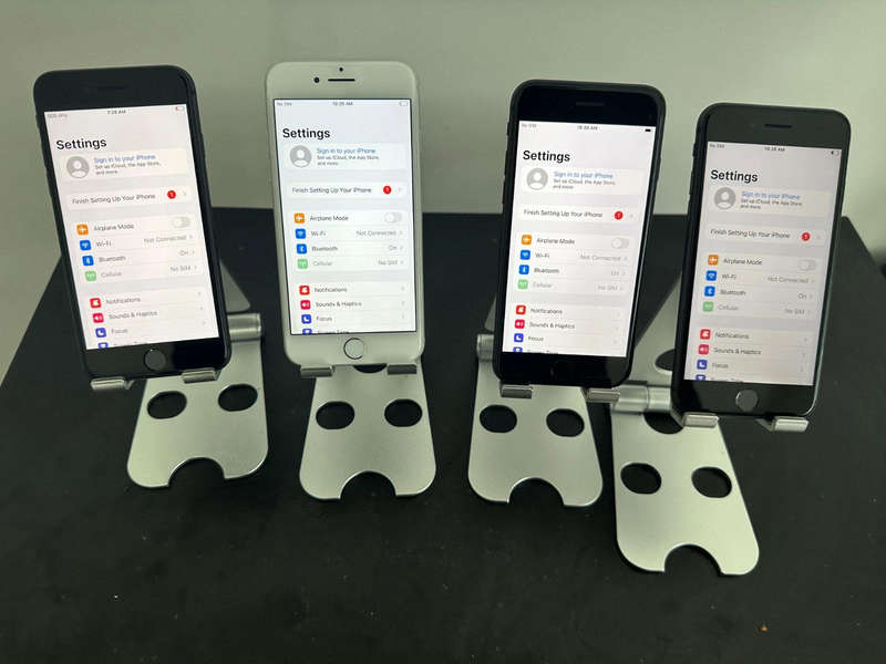 iPhone 8 (64 GB) Like NEW