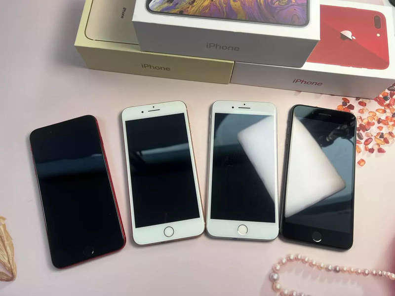 iPhone 8 Plus (64GB) Like NEW