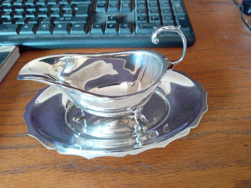 EPNS gravy boat and underplate