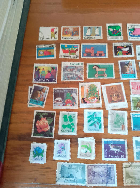 Canada stamps x 84