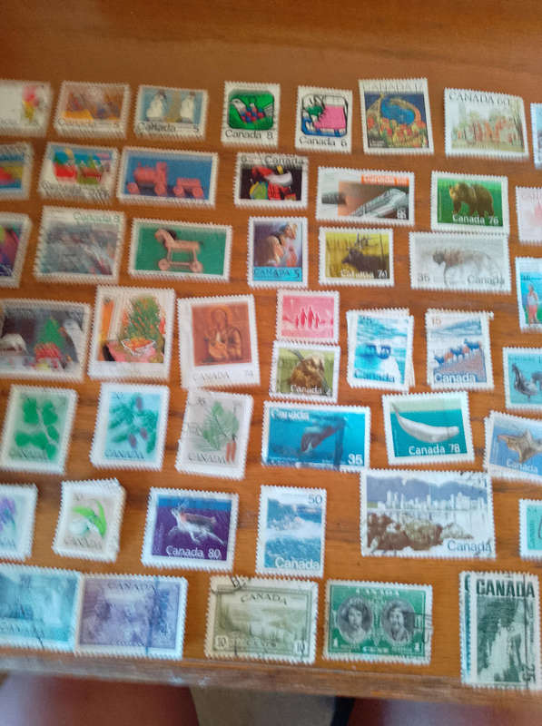 Canada stamps x 84