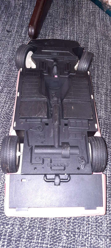 90's Petra doll Corvette