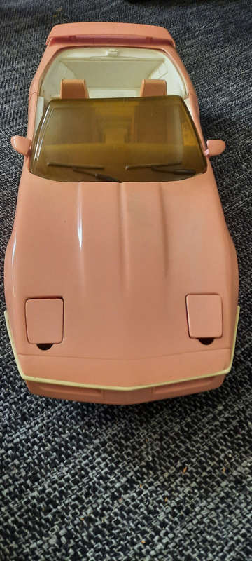 90's Petra doll Corvette