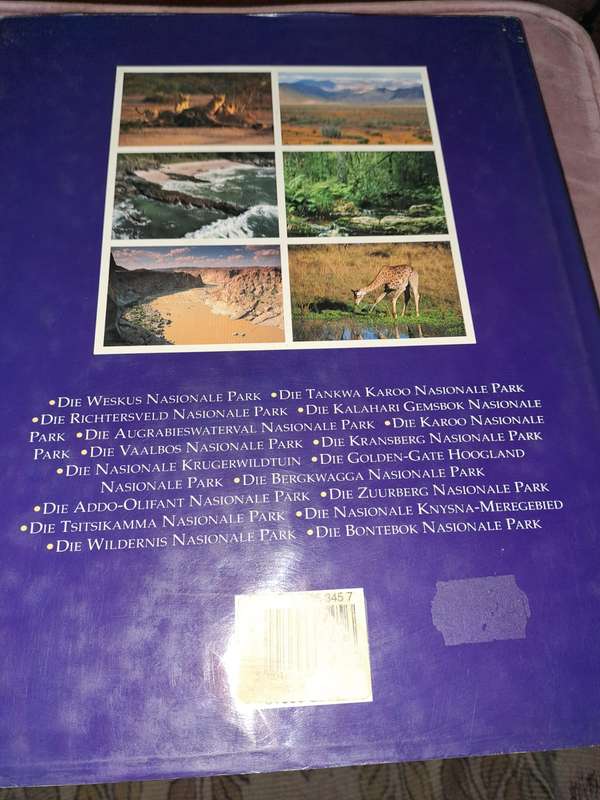 Nasionale Parke van Suid Afrika, 184 pages by Brendan Ryan