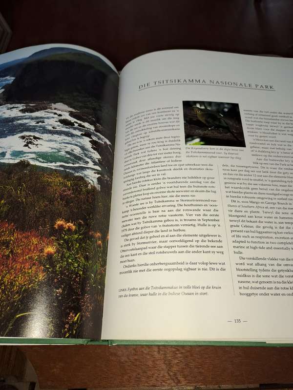 Nasionale Parke van Suid Afrika, 184 pages by Brendan Ryan