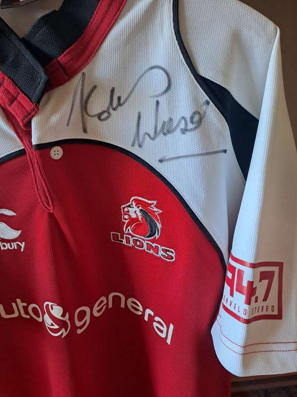 Lions rugby jersey signed by Kobus Wiese, Large