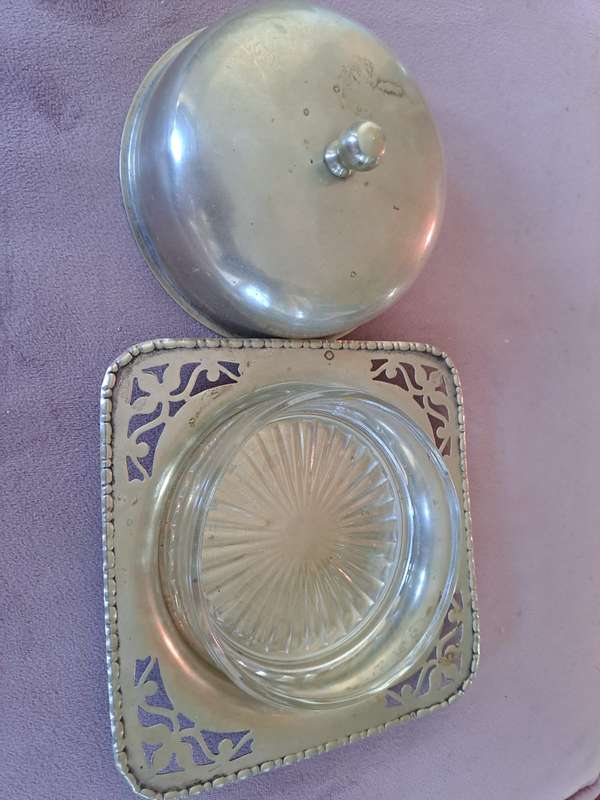 Butter/Caviar bowl. Made in England
