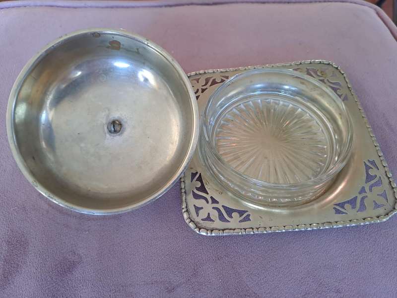 Butter/Caviar bowl. Made in England