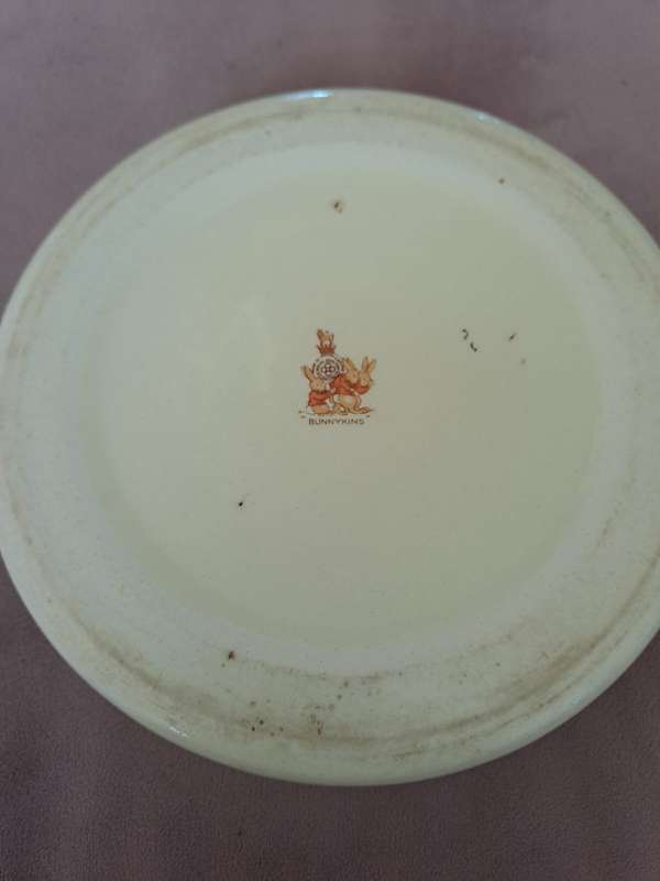 Bunnykins porridge bowl by Barbara Vernon, Doulton made