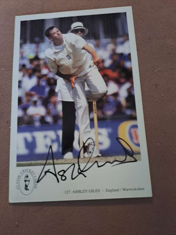 Ashley Giles, English cricketer original signature