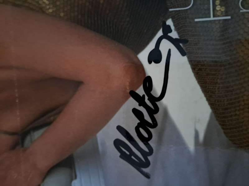 High Jumper Hestrie Cloete original signature (laminated)