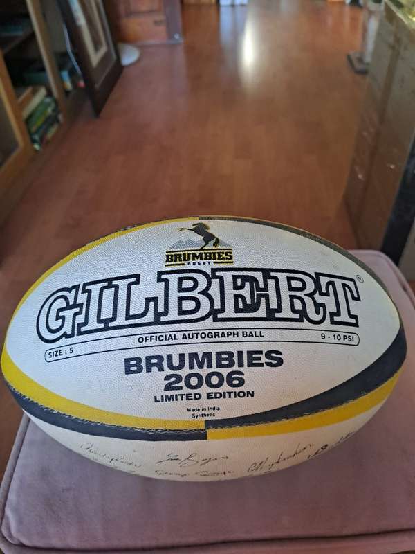 Gilbert Brumbies 2006 limited edition rugby ball, size 5, 33 printed signatures