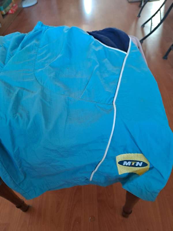 Protea cricketer Fahaar Behardien original autograph on Northens practice pants