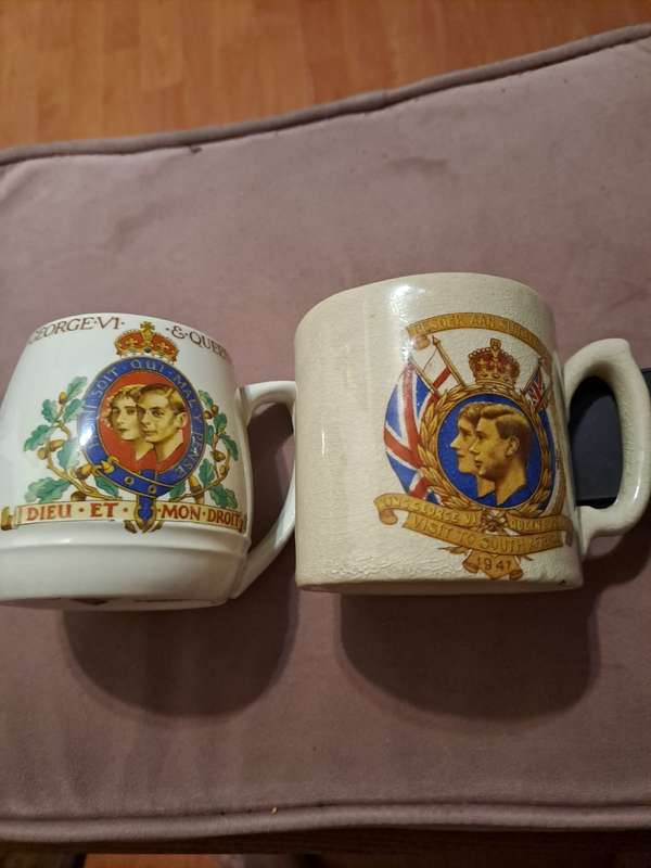 King George VI and Queen Elizabeth Coronation 1937, Visit to South Africa 1947, 2 x Ceramic cups