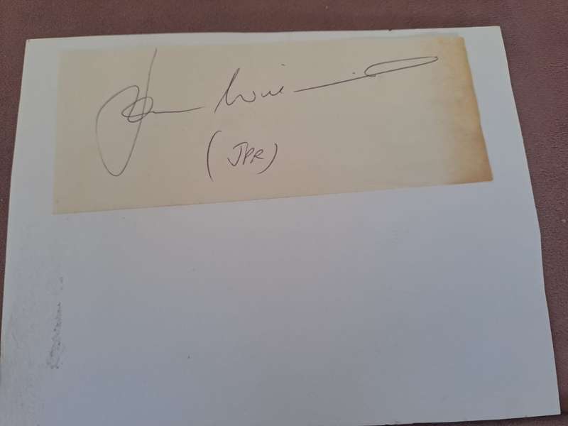 Rugby Welsh Legend, JPR Williams original autograph