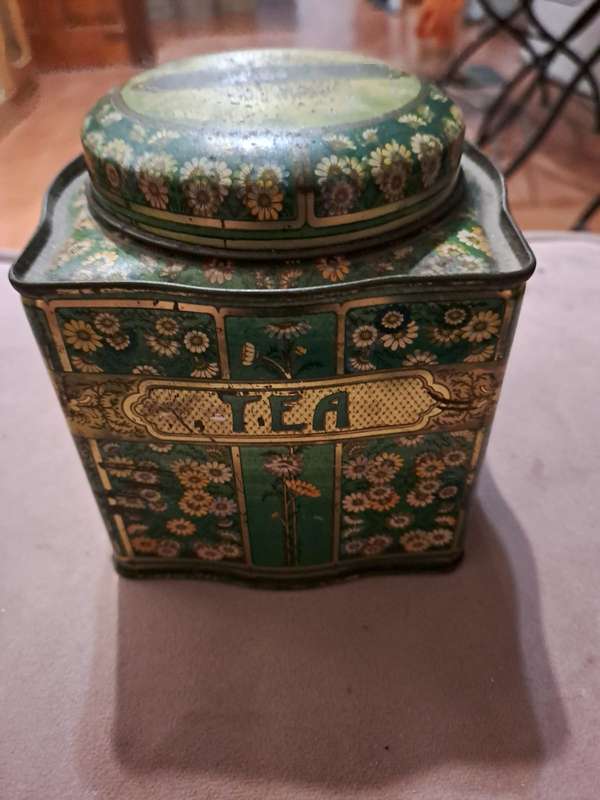 Dodo Canister Tea tin container, Kent, England