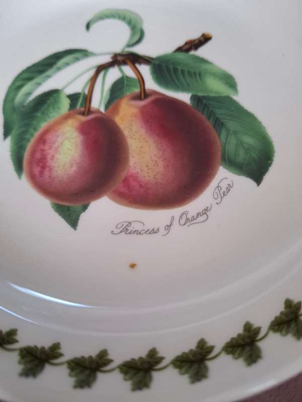 Vintage Portmeirion Pomona round platter with leaf border (Princess of Orange Pear)