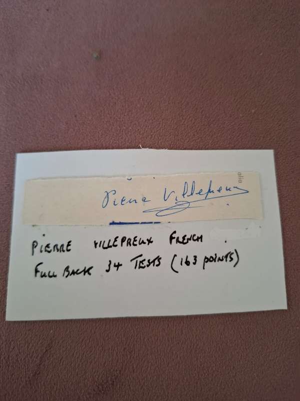 French Rugby Legend Pierre Villepreux (fullback) original signature