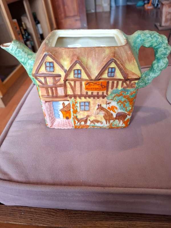 Kensington Ware, The Huntsman teapot (no lid) and Werner Heubaert milk jug Parkinsons salts)