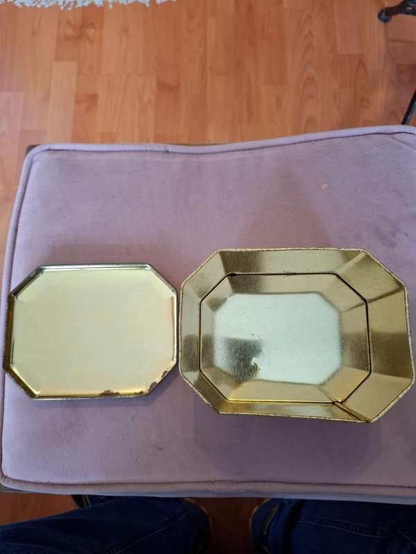 1960 Heaton's Swiss Caramel tin