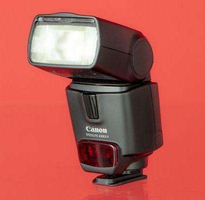 Canon Speedlite 430EX II  Flash for Canon EOS DSLR Cameras