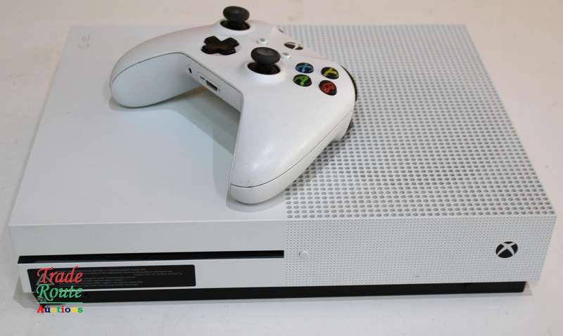 Microsoft Xbox One S 1TB Console (WHITE) Model 1681 + 1 Controller (WHITE)