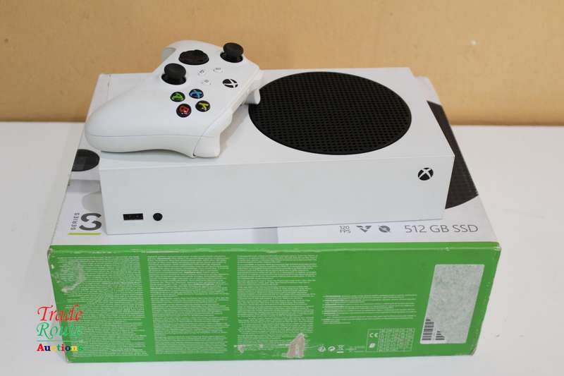 Microsoft - Xbox Series S 512GB SSD Console + 1 Controller (Boxed)