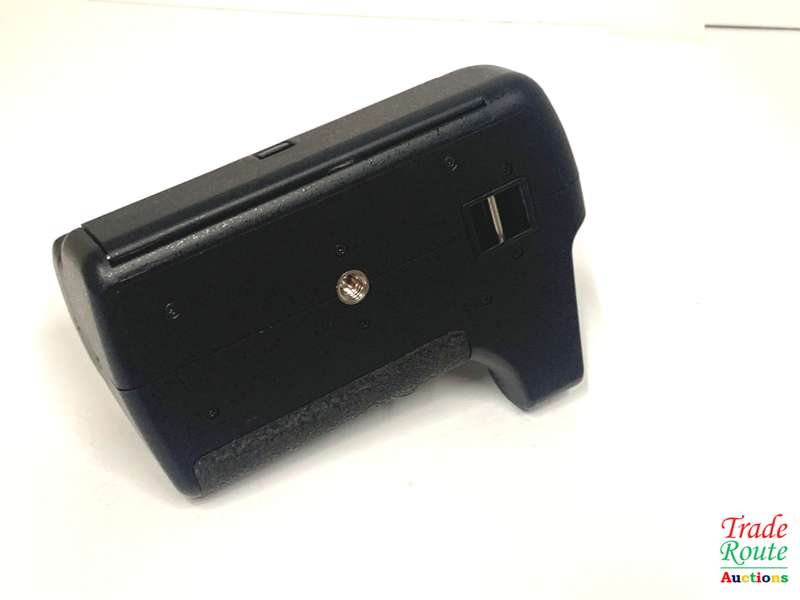 Vertical Battery Grip  BG-2V For Nikon D3400