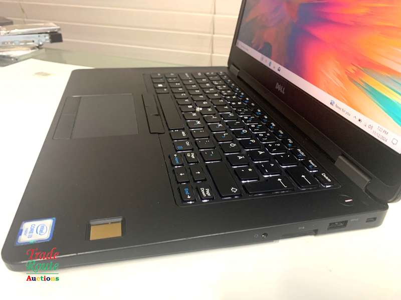 DELL LATITUDE E5470 LAPTOP | CORE i3 6100U 6th Gen 2.3GHz | 12GB RAM | 250GB SSD