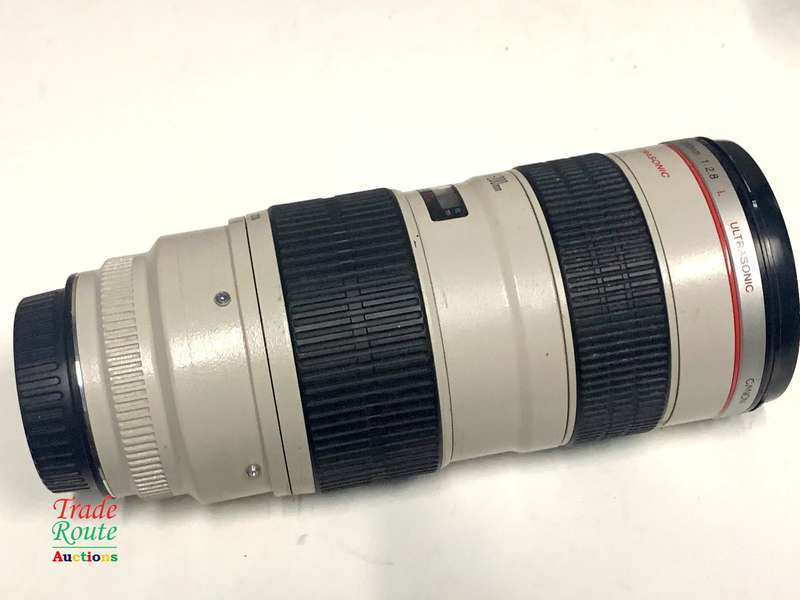 Canon EF 70-200mm f/2.8L USM Telephoto Zoom Lens for SLR Cameras