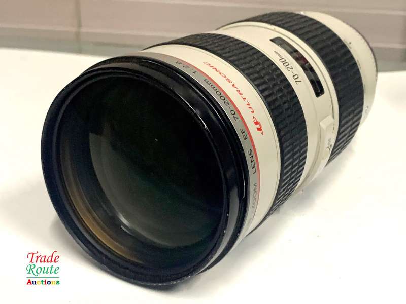 Canon EF 70-200mm f/2.8L USM Telephoto Zoom Lens for SLR Cameras